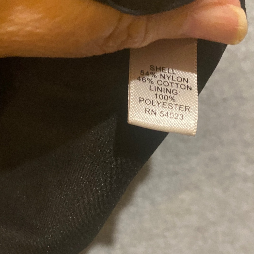 Banana Republic Black Lace Tank Top - Picture 5 of 10